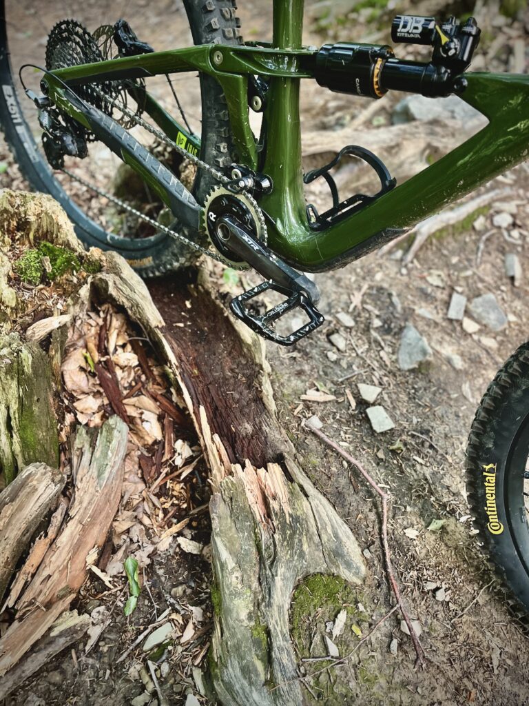 CHAIN DAMPER w rowerze enduro